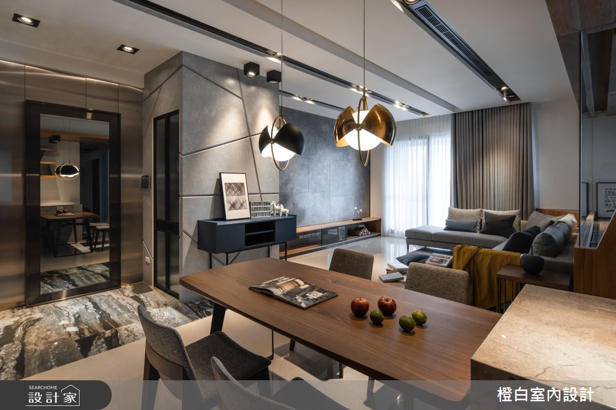 鐵件、金屬吊燈、黑板牆，打造微奢華的45坪現代混搭風