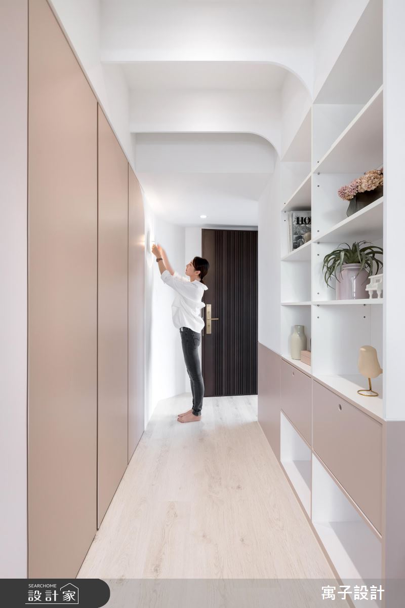 漫步在 19 坪春天系北歐宅！感受莫蘭迪粉的知性詮釋