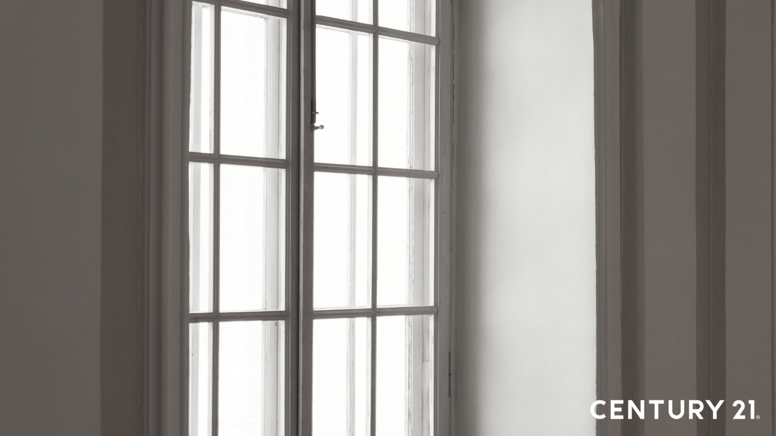 濕度會讓溫度更明顯導致濕冷或悶熱，因此隔絕水氣與通風是大原則（圖片來源_21世紀不動產）