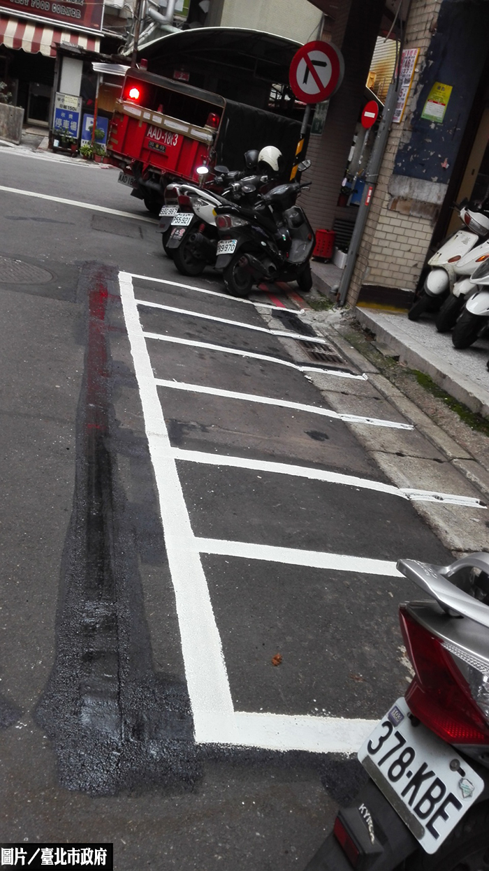 北市路口轉彎處　擬增設機車格