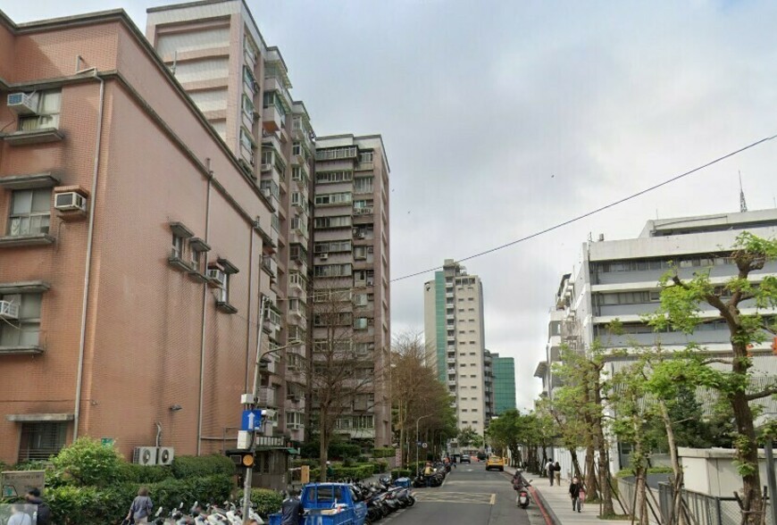 信義區法拍屋爆搶標！吳興街32年華廈溢價135% 單價45萬仍低於行情