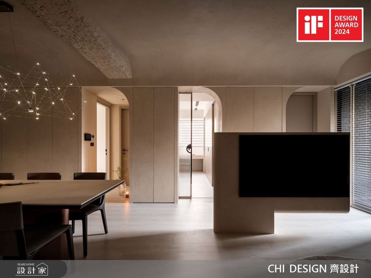 35坪的侘寂之美，保留原柱體自然紋路，與藝術塗料的碰撞，給一家三口擁...