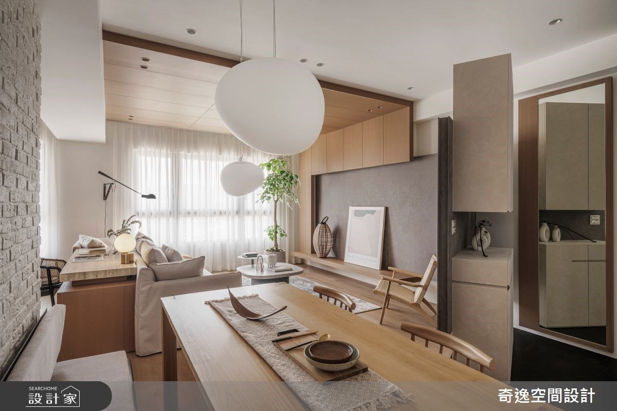 溫潤木質、日光描繪現代簡約風！瀰漫幸福感的四口親子宅