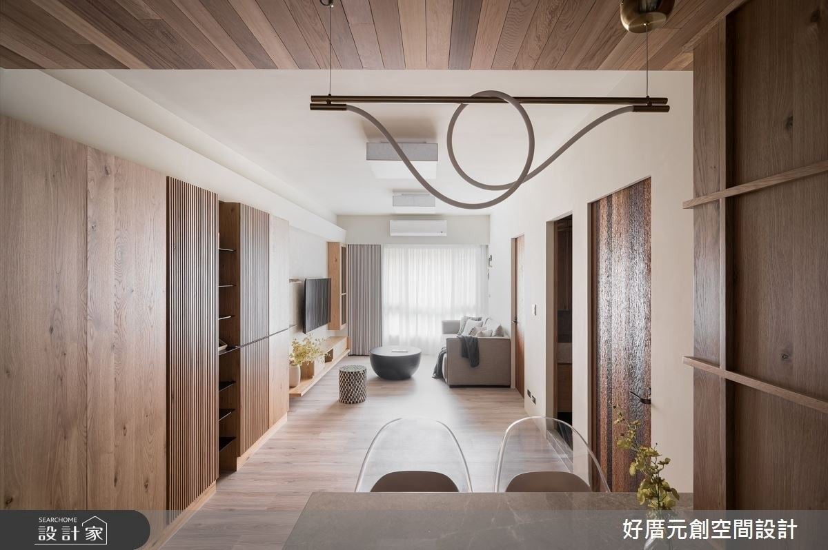 17坪老屋翻新打破空間框架!以舊木材傳承記憶，伴一家三口漫漫時光