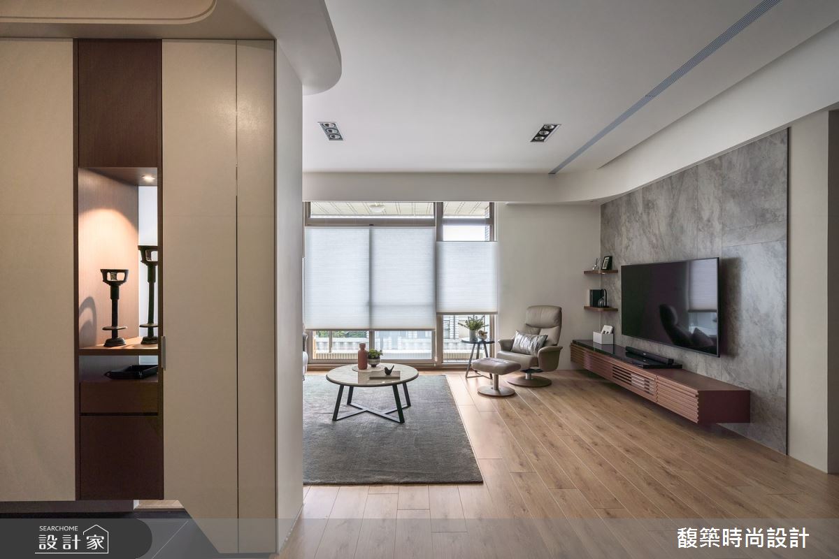 溫潤木質與細膩石紋相互交織的現代感居宅！一次兼顧機能與美學