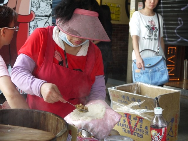 中外遊客都愛這味❤阿姨蔥花蛋飯糰