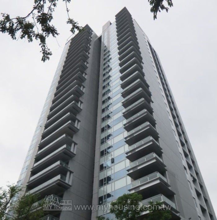 內湖豪宅碧湖畔新交易 單價142萬