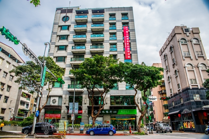 建商積極獵地　土銀看好今年房市