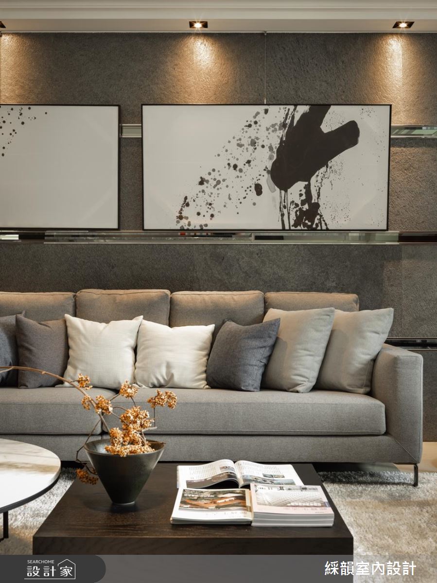 豪宅傾注現代風韻，大地色系的內斂典雅