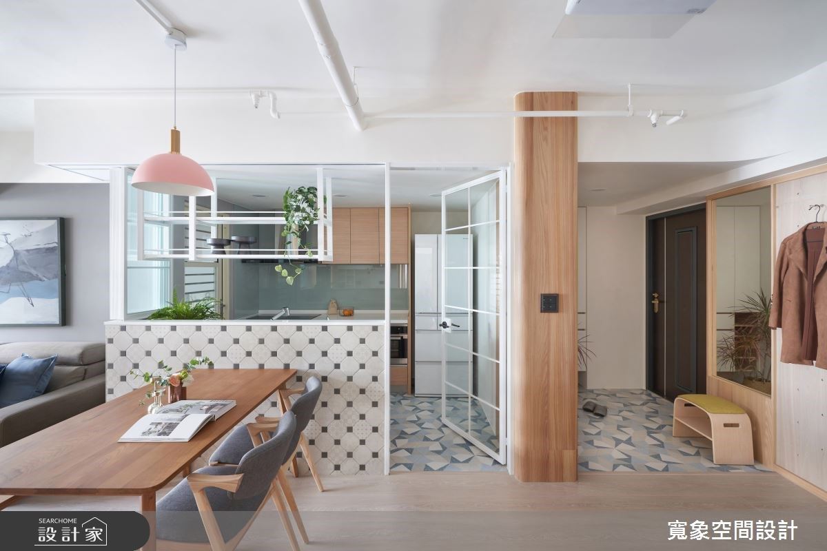 迎接老屋的後疫情時代！中島廚房開了一扇窗，只給女兒留下好空氣