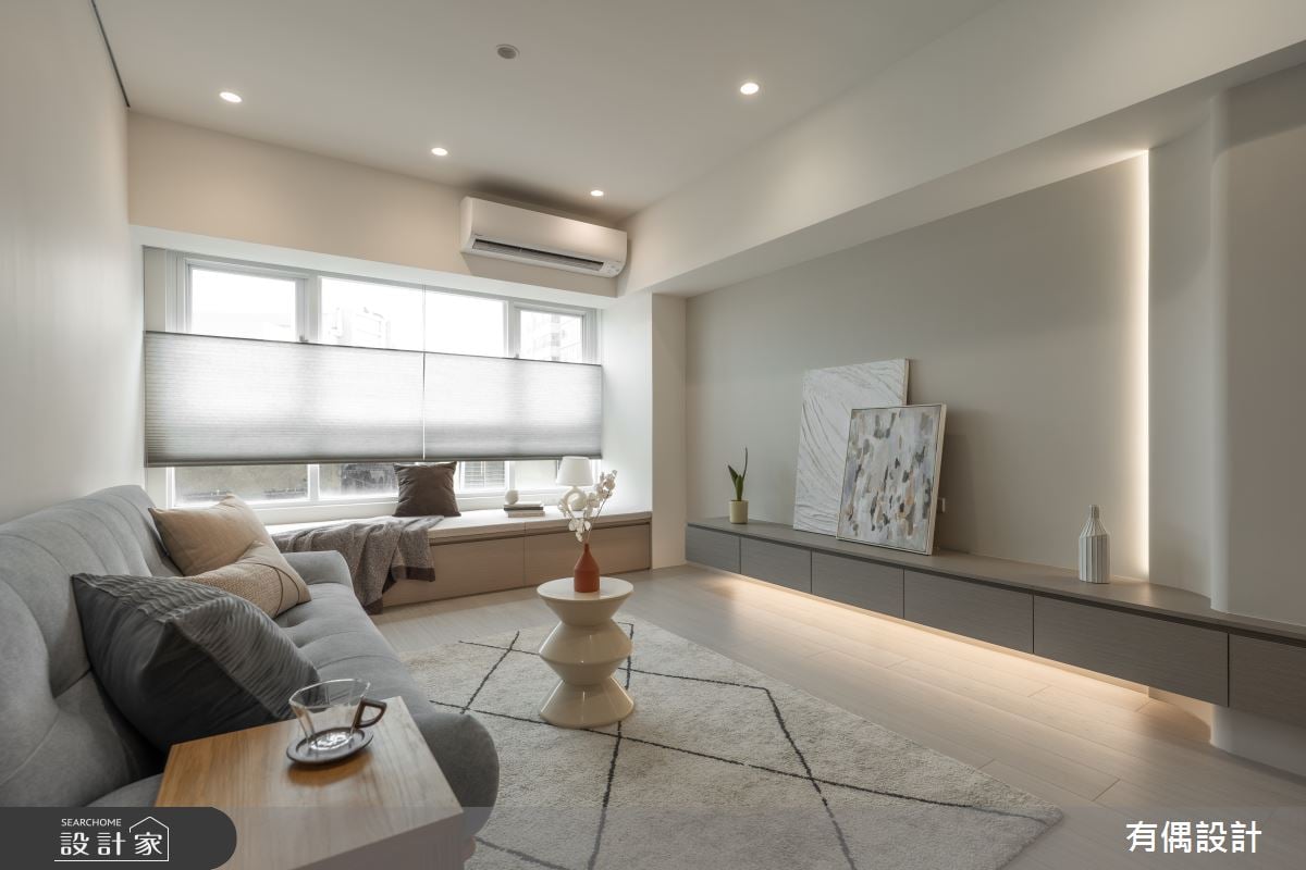 新北新莊24.5坪老屋翻新，以全齡設計X光影規劃X海量收納打造全家人的柔...