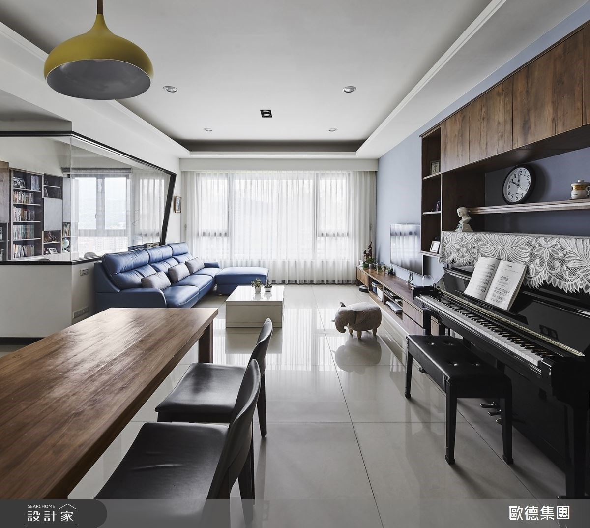 舊家具無縫接軌系統櫃！隱藏雙層書櫃、露營用品收納的溫暖系親子宅