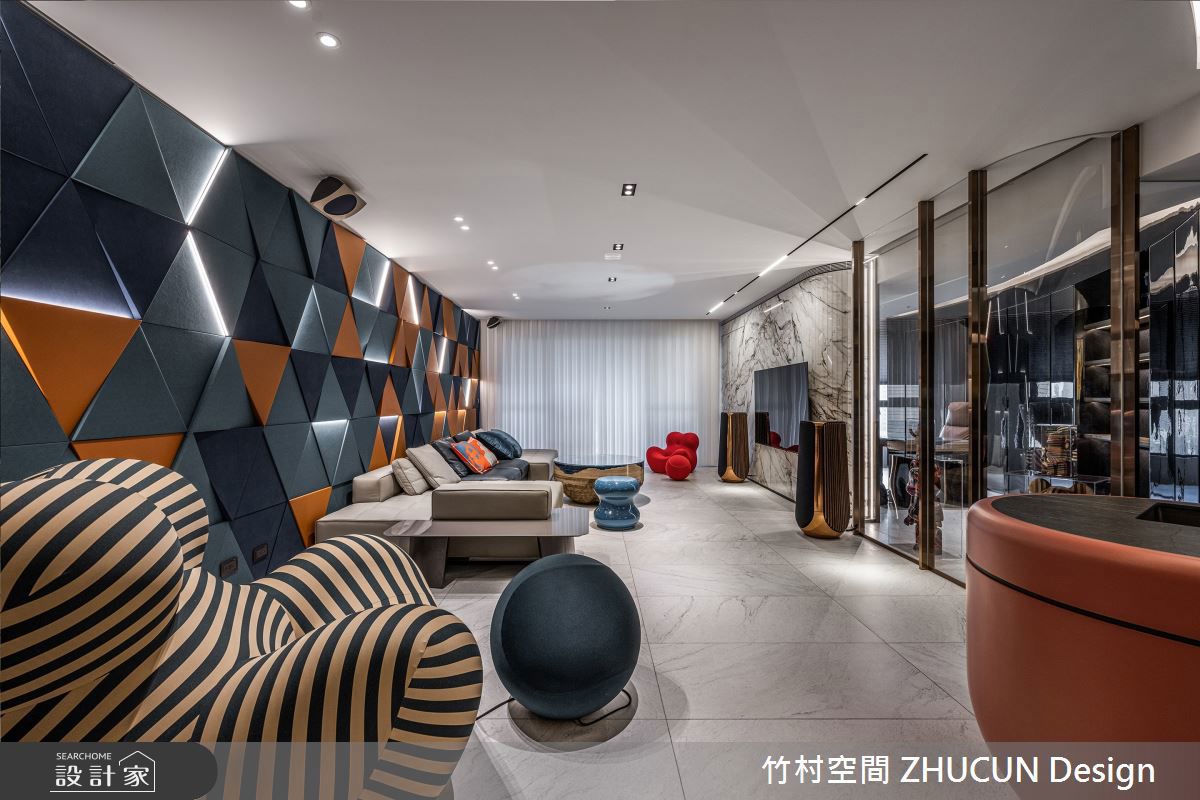 跳脫方正框架！69坪現代風以圓弧動線與絢麗色彩，打造流動感藝術宅