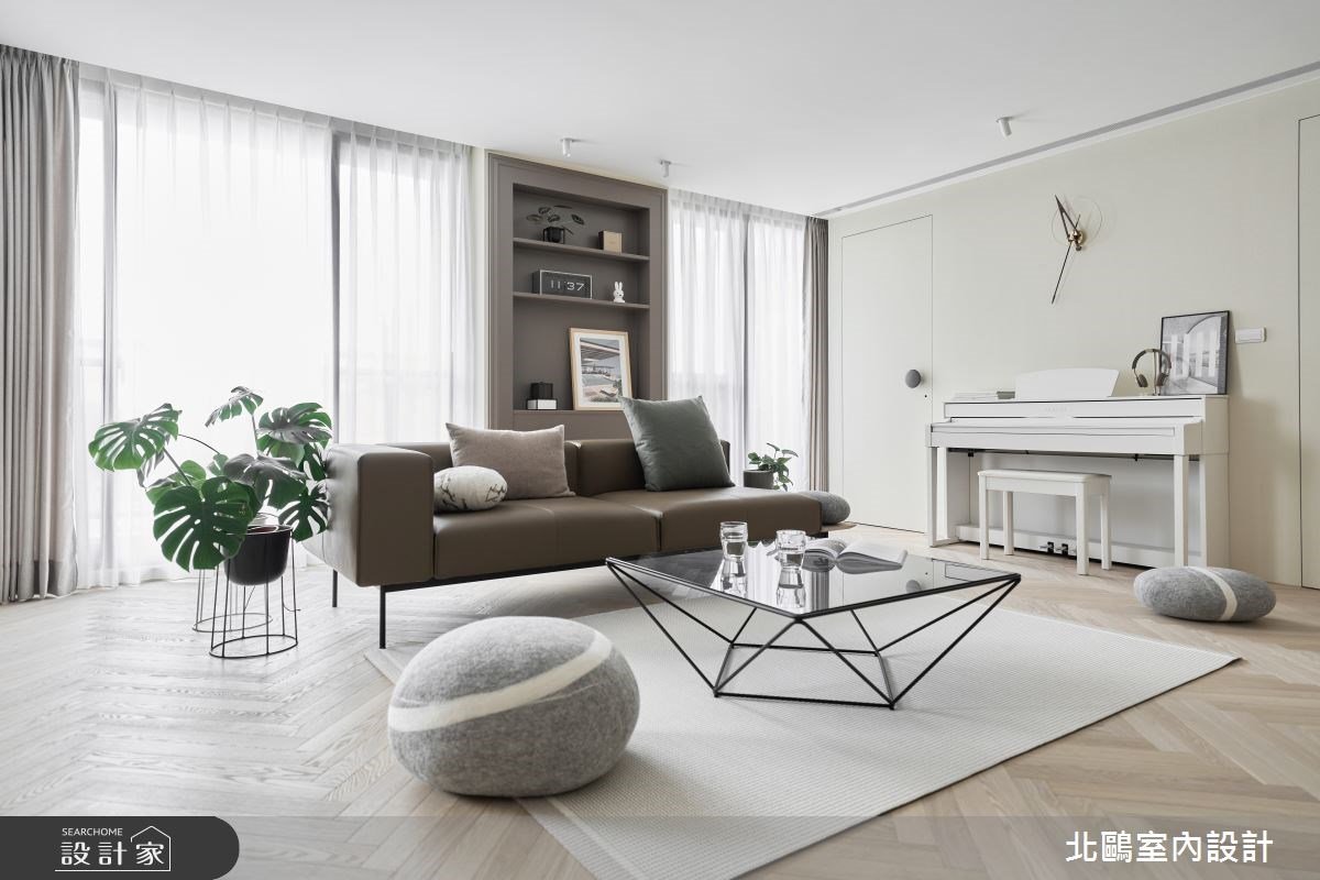 當純白北歐宅遇上粉嫩甜美風！在開放式餐廚、大客廳，享受迷人舒適感！