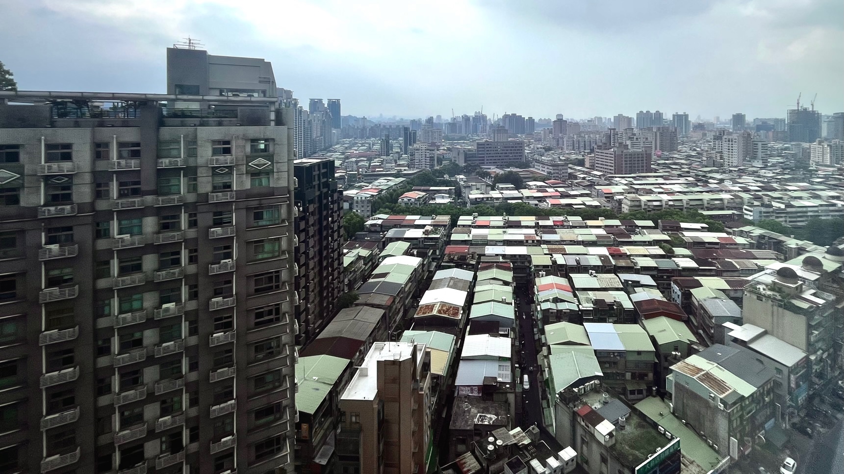 別買不起就放棄！新北副市長曝「租屋辛酸史」：我35歲才買房