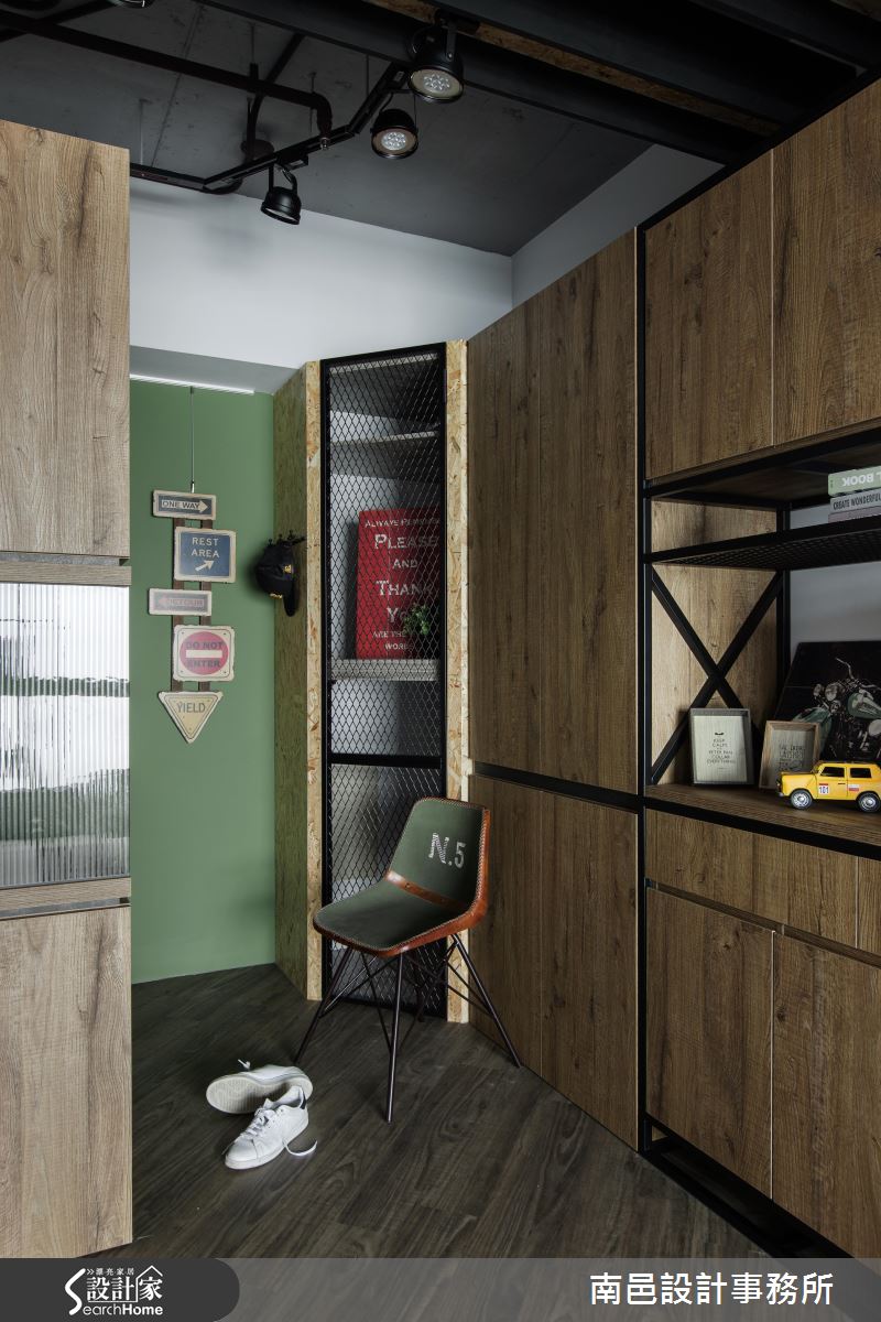 收納大進擊！ 一家 4 口的 20 坪 Loft 冒險旅程 