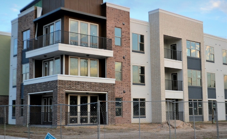 危老條例修正三讀通過 林右昌：加速公有房地重建