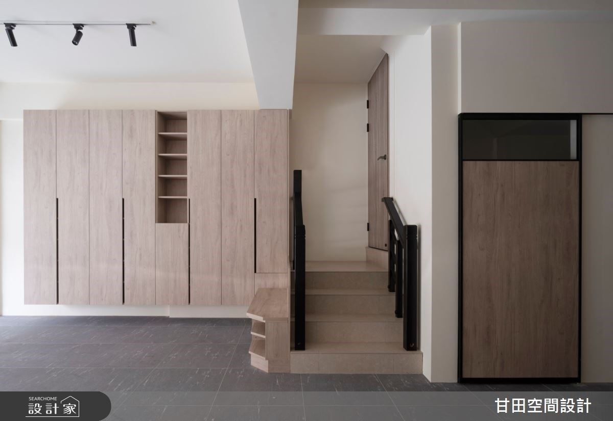 〔開箱影片〕72坪日系無印風，奶油白+木質調展現溫暖氛圍，機能與收納俱...