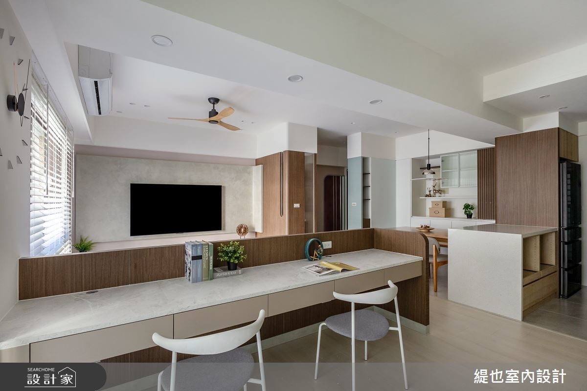 開箱工程師的全能北歐宅！中島餐廚、開放書房與獨立更衣間一應俱全，管...