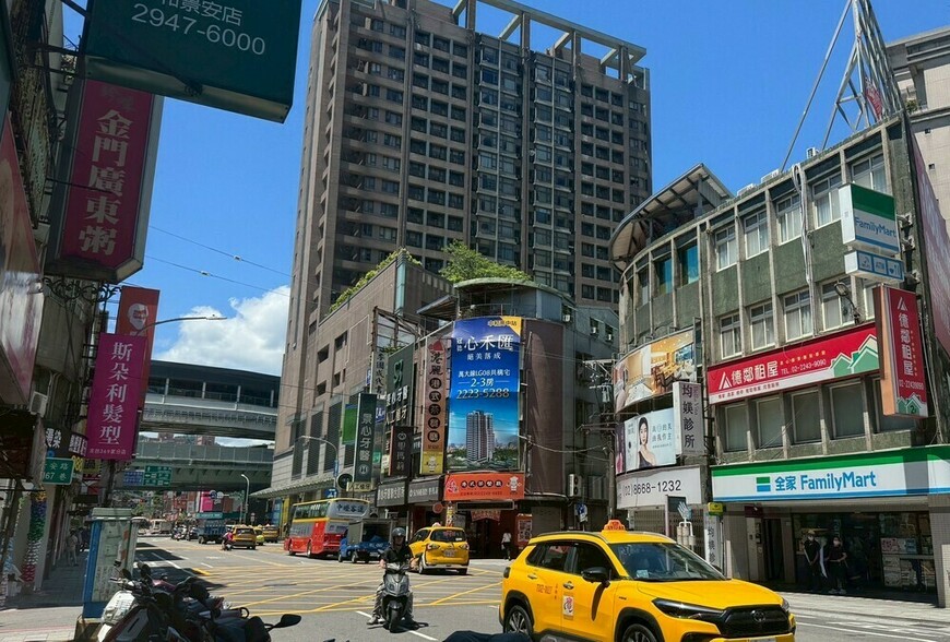 「店面死了？還是你不願承認自己被淘汰了？」