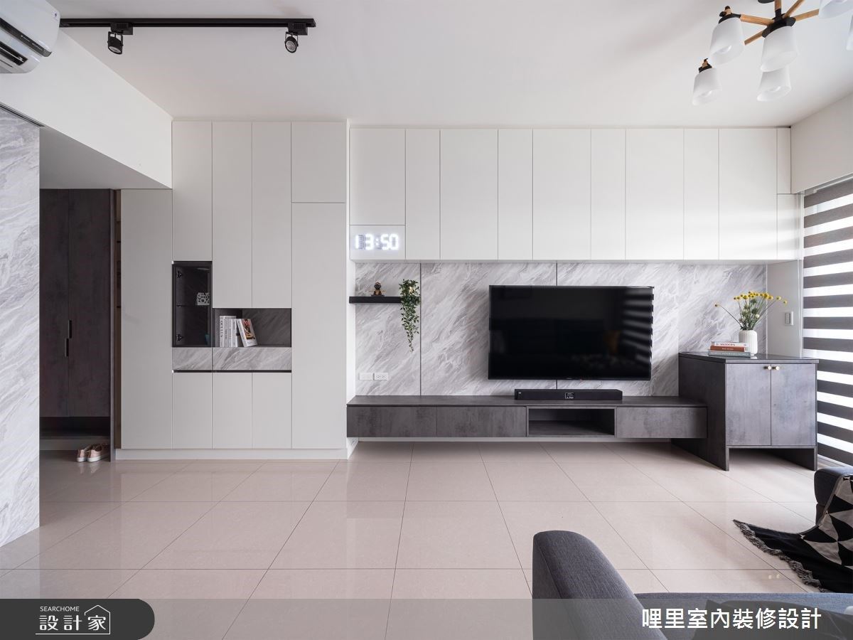 小空間也能有的寬闊感！利用系統櫃打造收納百分百的小家庭簡約居住空間