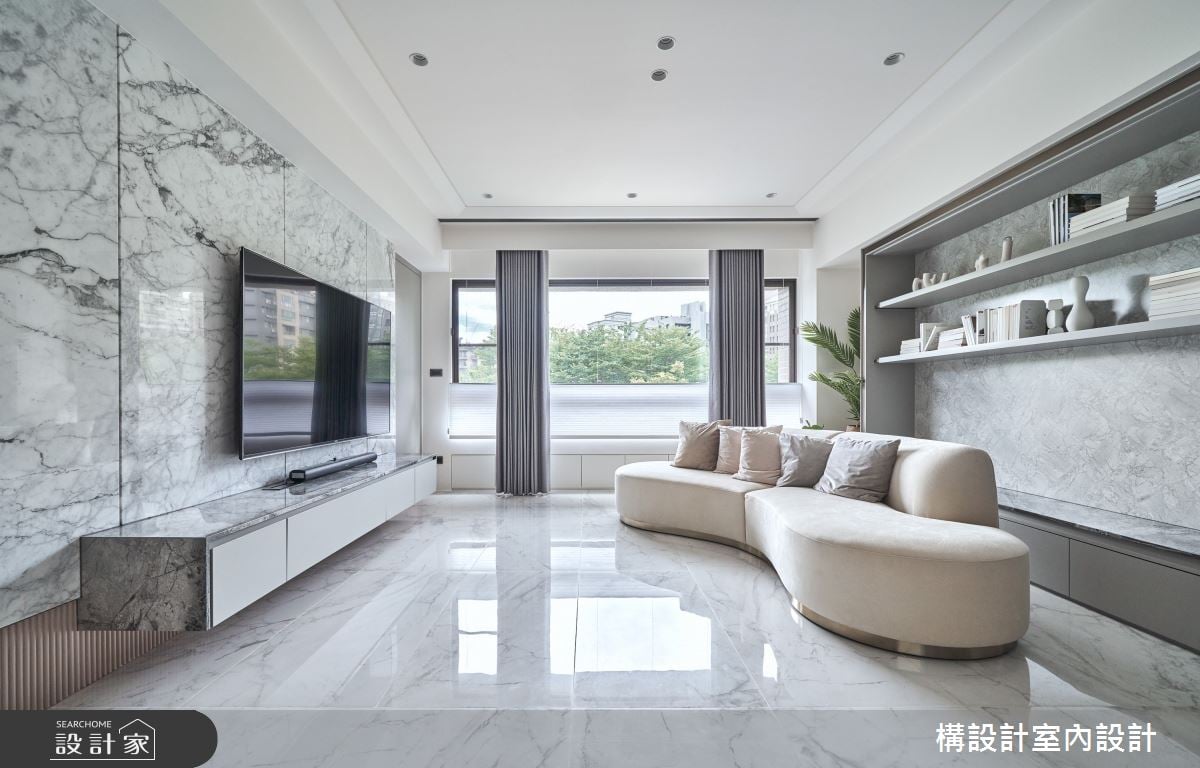 雪白大理石的新古典樂章 一家三口與小貓的日光樂活宅