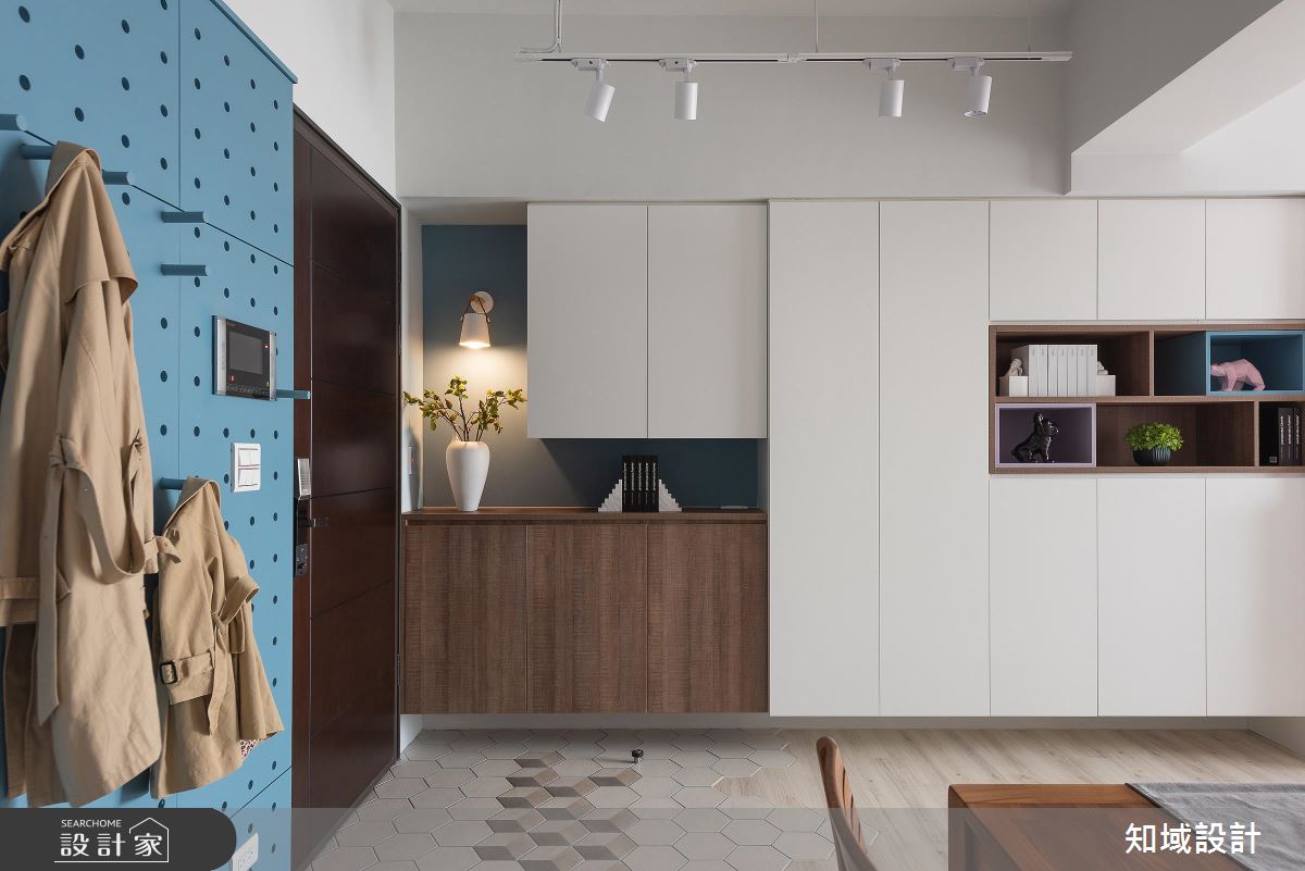 微甜莫蘭迪收服一家老小！20 坪三代生活親密零代溝