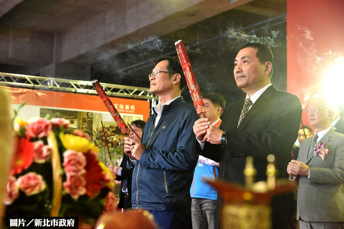 新莊宏匯廣場上樑 明年3月完工