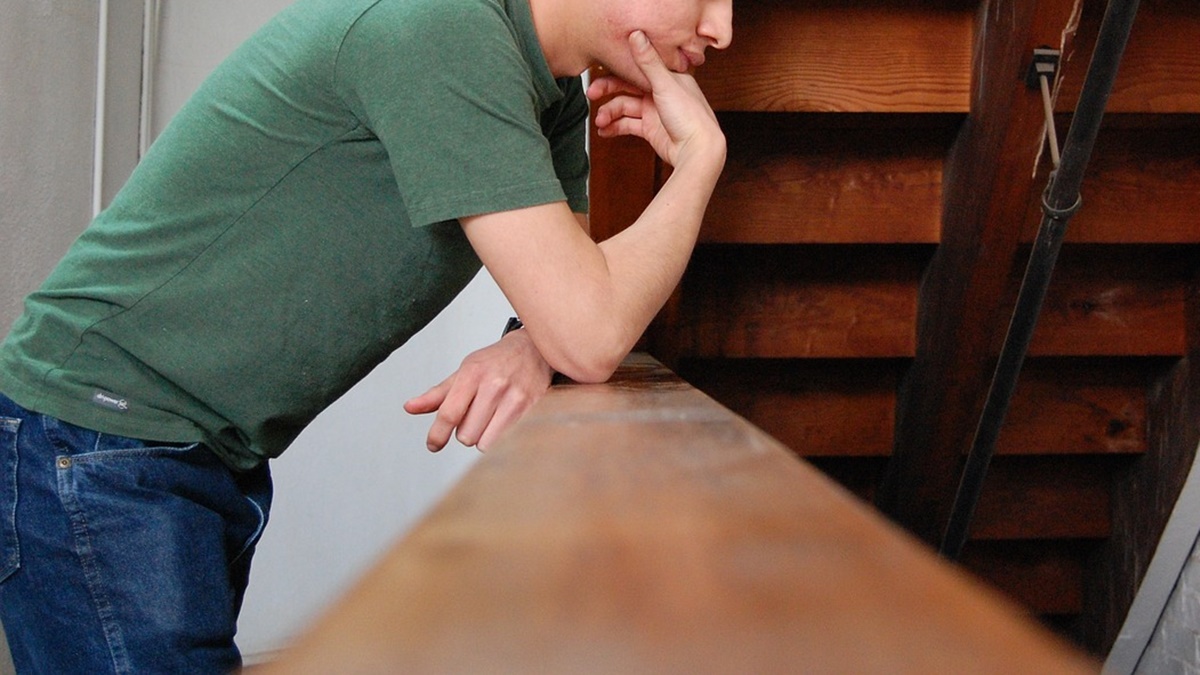 一用水就開始敲！管委會說「很難查」他住三年心累想搬家