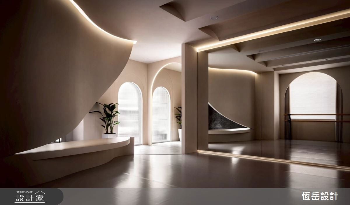 獻給最愛的女兒！探索自我的心靈之域，承托光影流轉下的優雅漫舞！