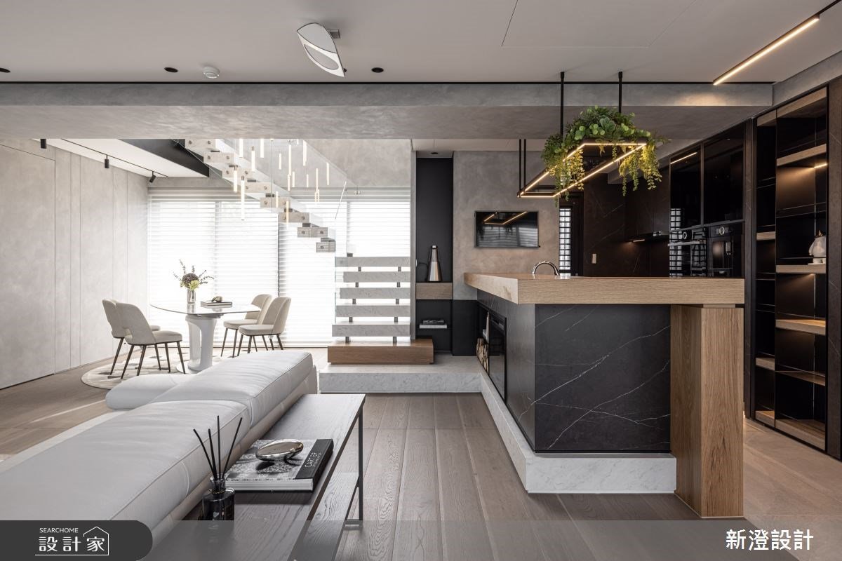 替忙碌的台北生活按下暫停！60 坪樓中樓三面採光＋大露台，找回日常放鬆...