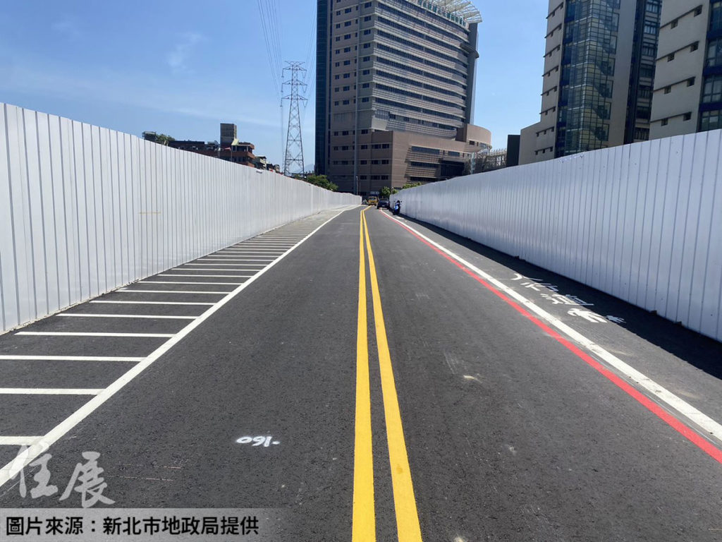 輔大魔鬼巷封了！ 配合新泰塭仔圳重劃 替代道路14日啟用