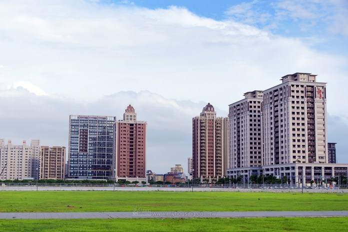 實登又出包！ 「漏報車位」青埔預售案單價飆7字頭