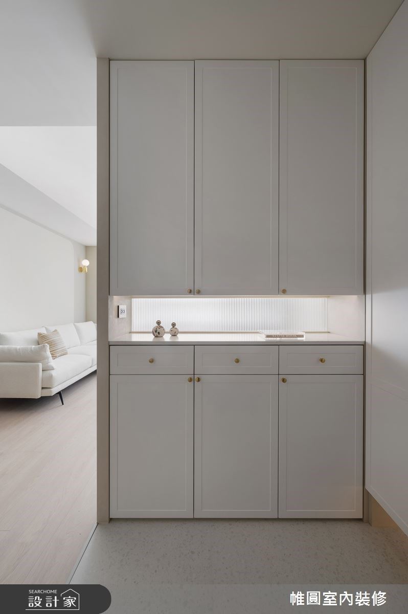 〔開箱影片〕30坪奶茶色小豪宅，絕美更衣間 + 海量收納中島廚房，四房兩...