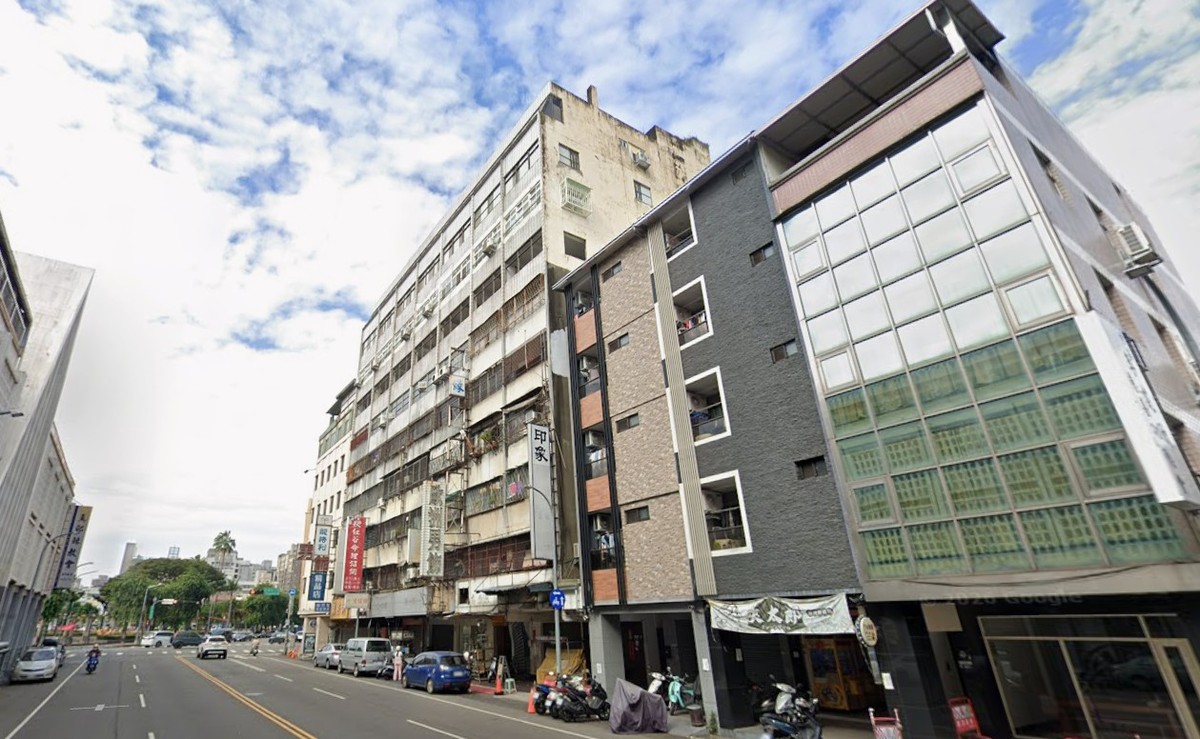 台中市政府在嗎? 95%住戶同意卡關10年！金園大樓變廢墟「每年都有人等到...
