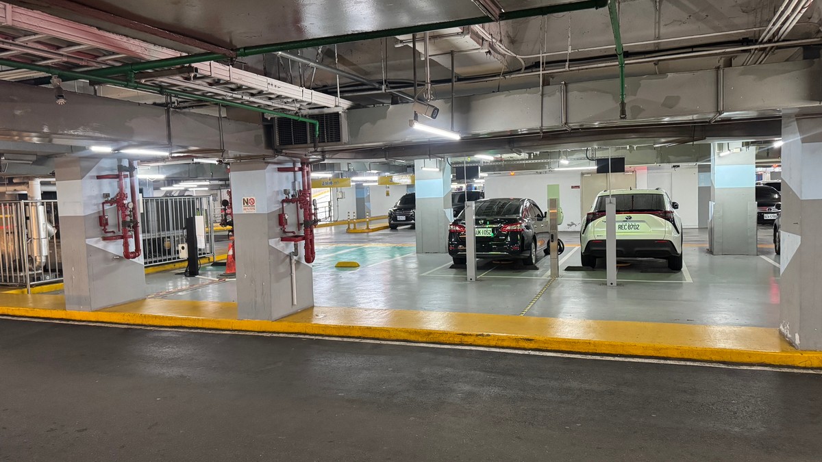 電動車主崩潰！車位自己的不能裝充電樁 管委「不准」法院挺