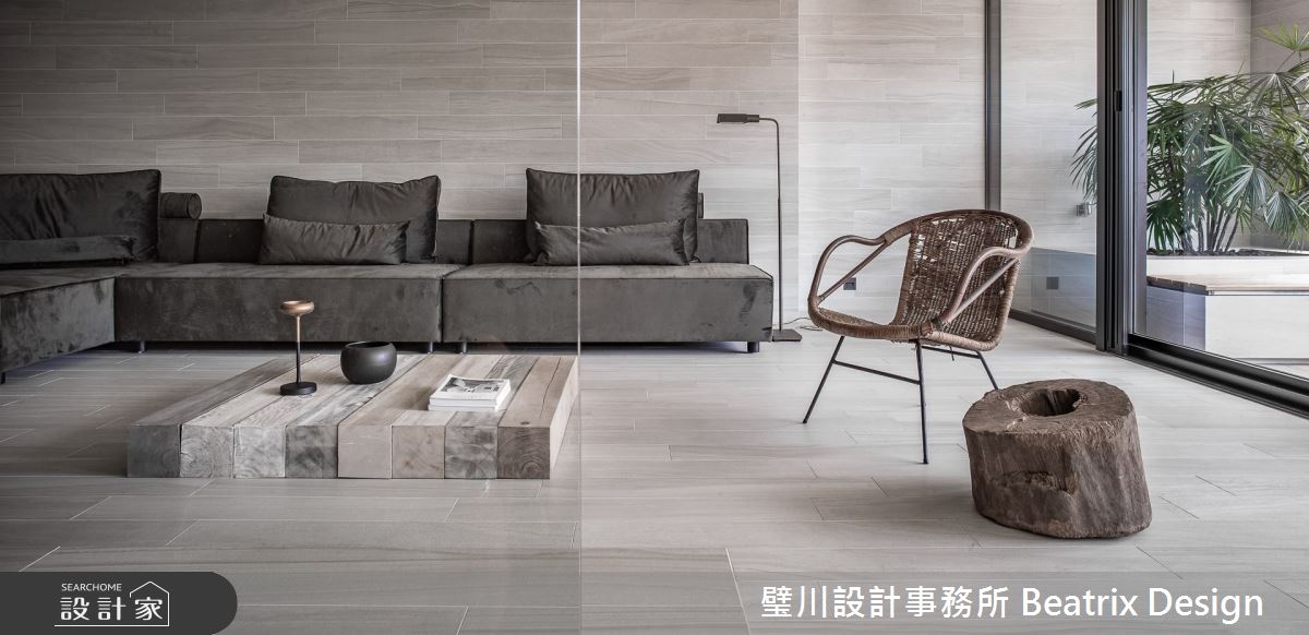 以萬神殿為名，串連室內外採光，仿若住在大自然裡