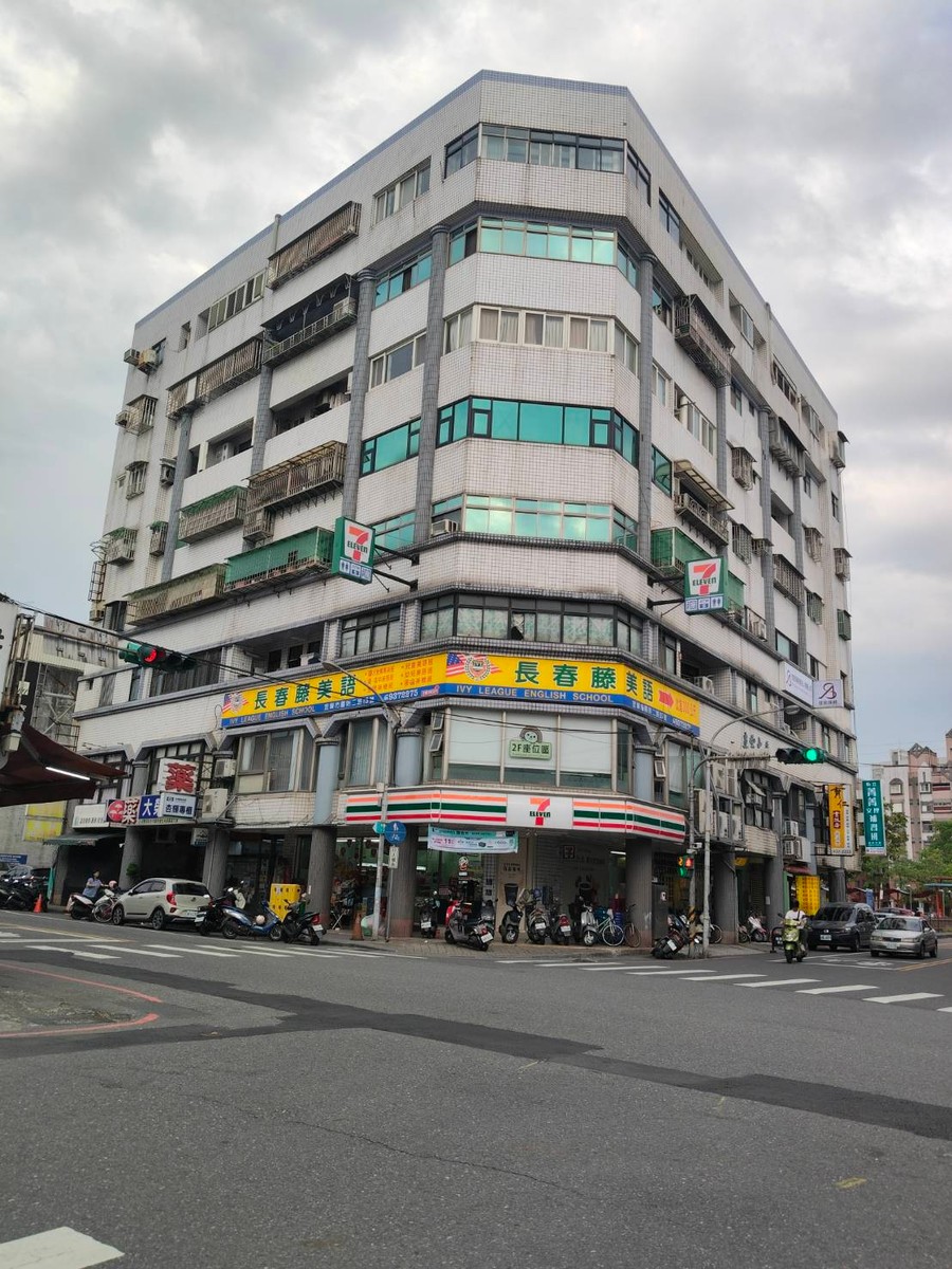 預售屋三角窗預租超商 建商高明策略？邱明芳揭「連鎖品牌認證」背後盤算