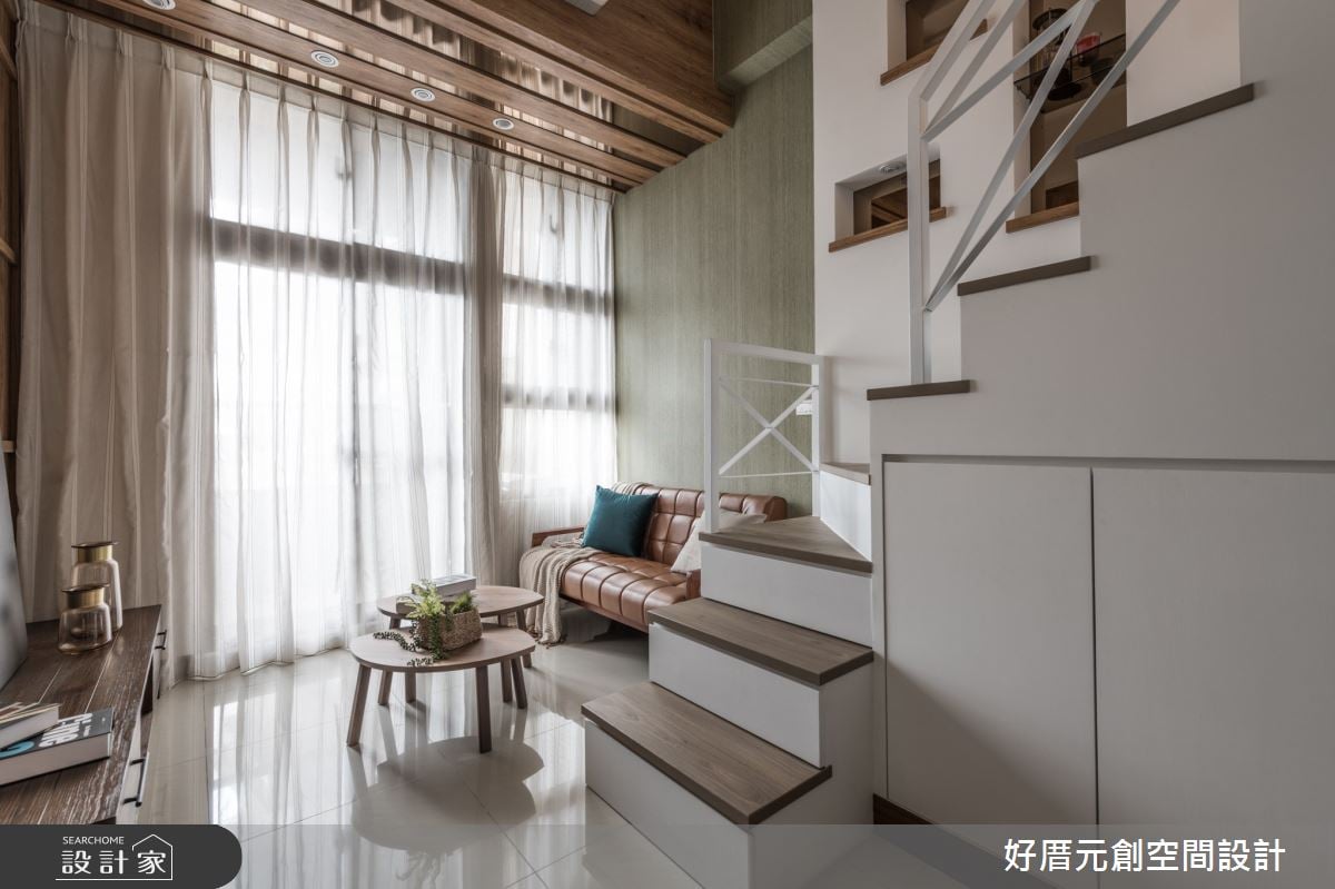 13坪休閒風小宅化解大樑，翻轉餐廳定義成為書桌和多功能區並擁有實用儲...