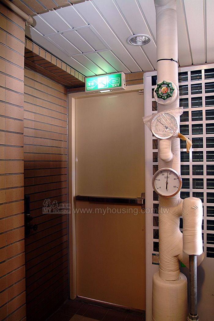 大樓走廊不可擺放雜物 公安需共同維護