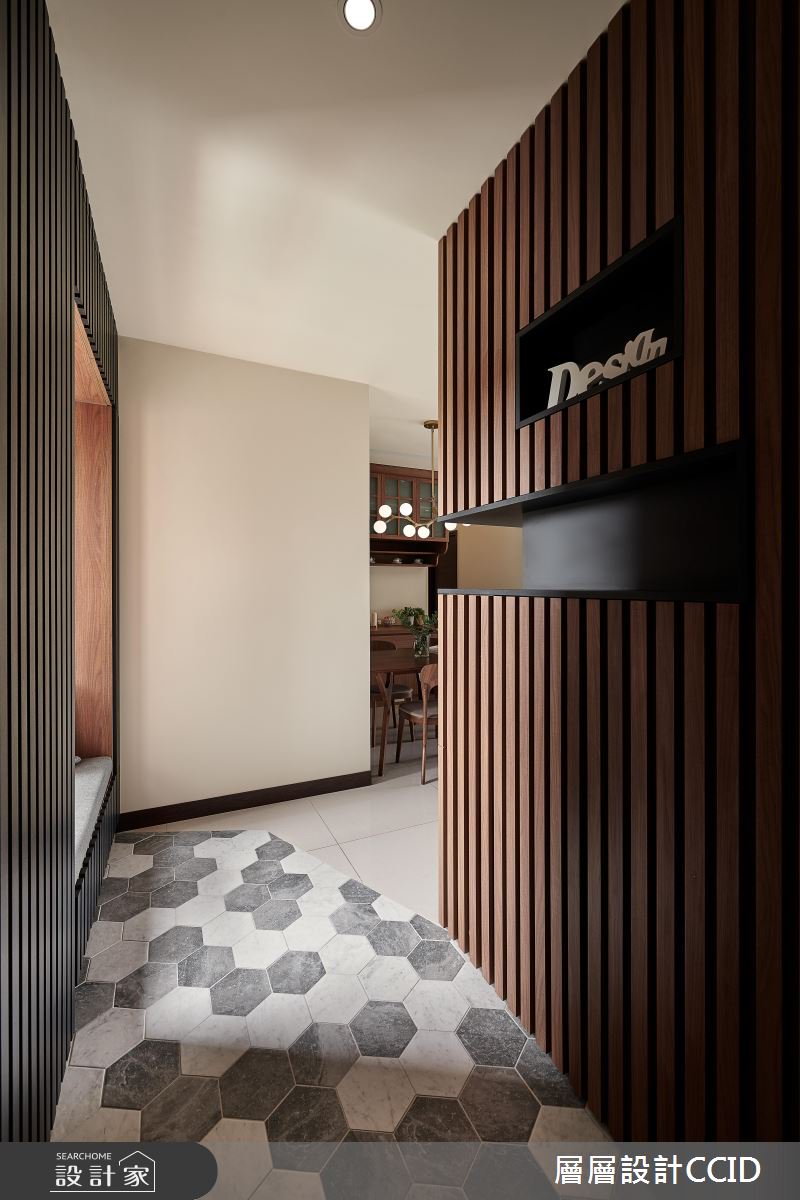 異材質 X 線條律動  擁抱簡約質感的溫煦居家