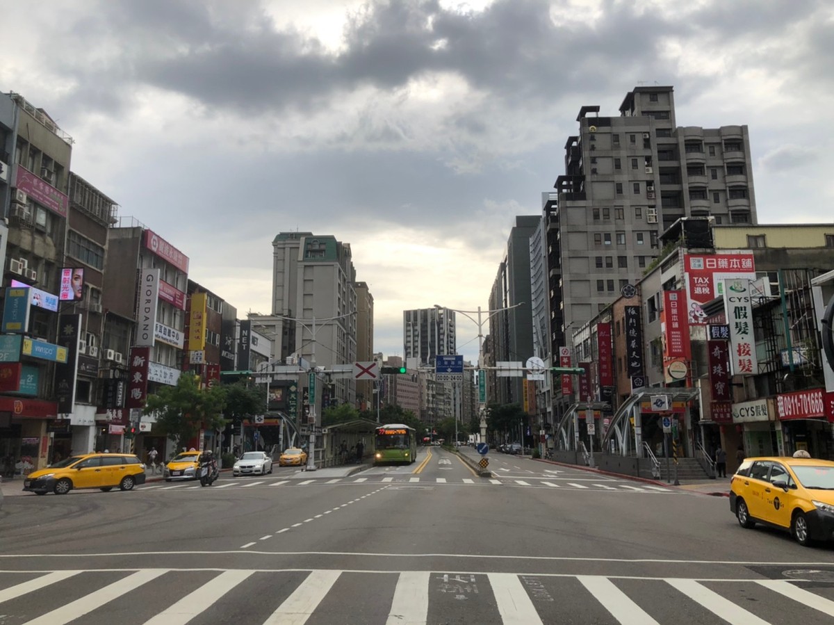 教會改建小豪宅身價高! 大安區學區套房單價近200萬 附車位大套房誰買...