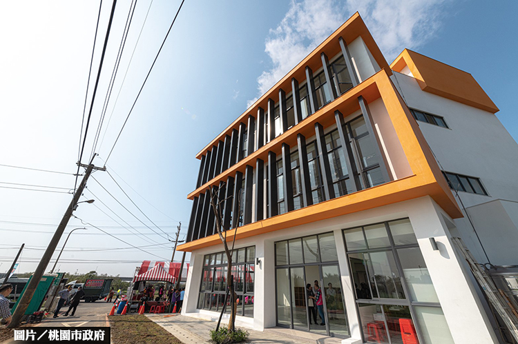 觀音區新興、坑尾市民活動中心 將日照融入生活圈