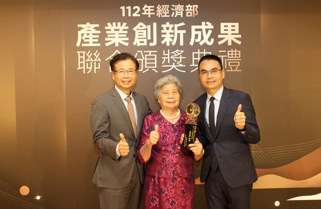 經濟部表揚「發明獎金牌」肯定為母親節「最好的禮物」