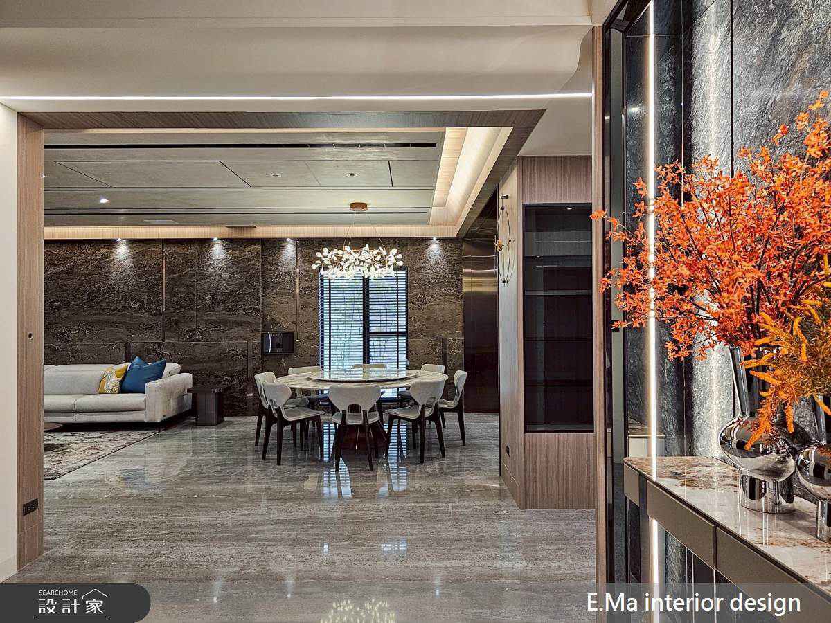 千萬預算訂製奢華透天別墅！公私休憩客廳、藝術品收藏間與精品更衣室，...