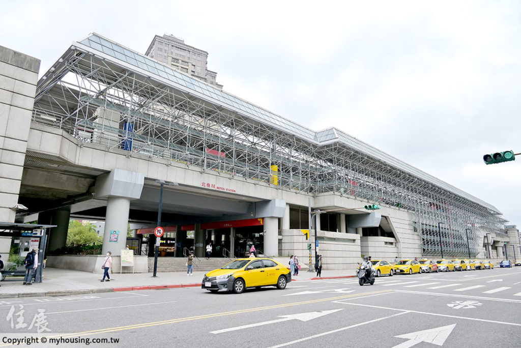 黃金門牌掉漆？ 信義、松山建案平均開價下跌