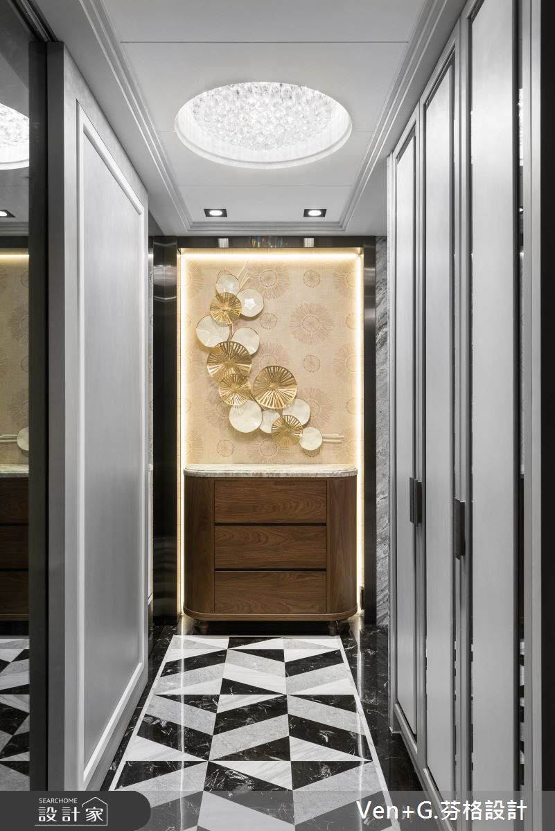 高級灰質感助攻！50 坪老屋化身氣質美、風水優飯店好宅