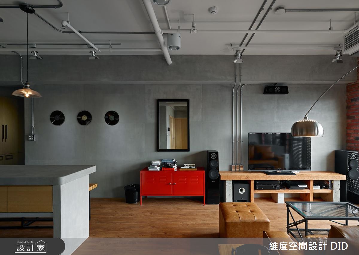 木皮 X 紅磚 X 仿清水模！賣花男子的 Man 味住宅