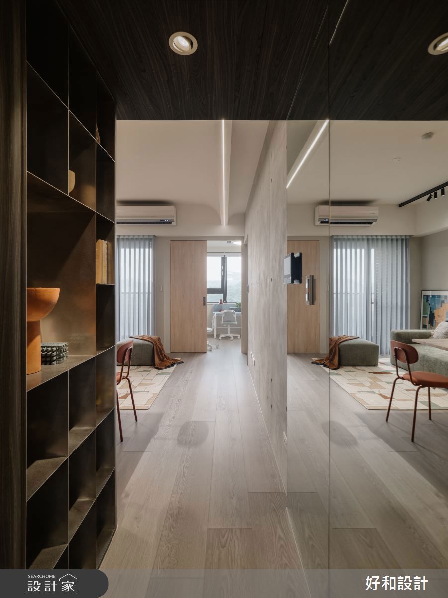 〔開箱影片〕17坪2房2廳莫蘭迪美宅，中島吧檯搭配復古水磨石，靈活收納...