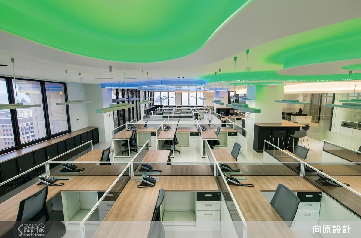 變幻多彩 布質與光的空間劇場